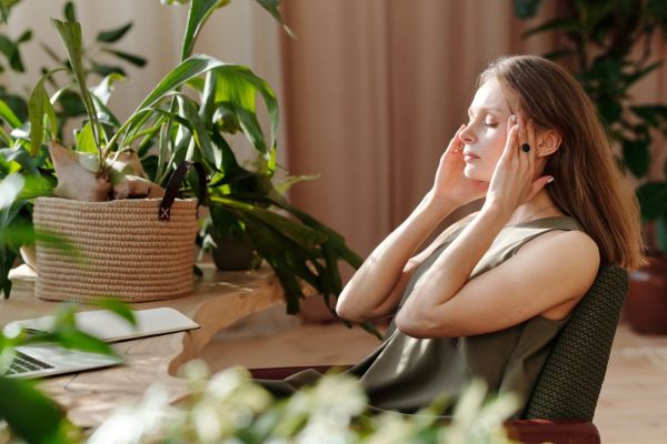 Découvrez les bienfaits du massage amma assis au travail