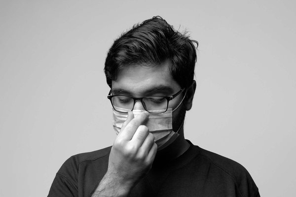 Quelle est la corrélation entre l'activité physique et la réduction des symptômes de la maladie de Raynaud?